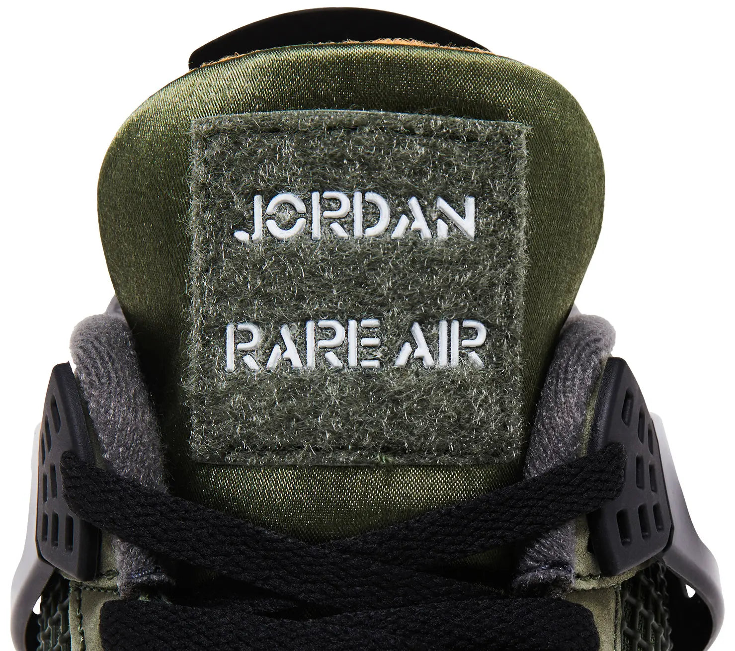 Jordan 4 Retro OG SP Undefeated (2025)