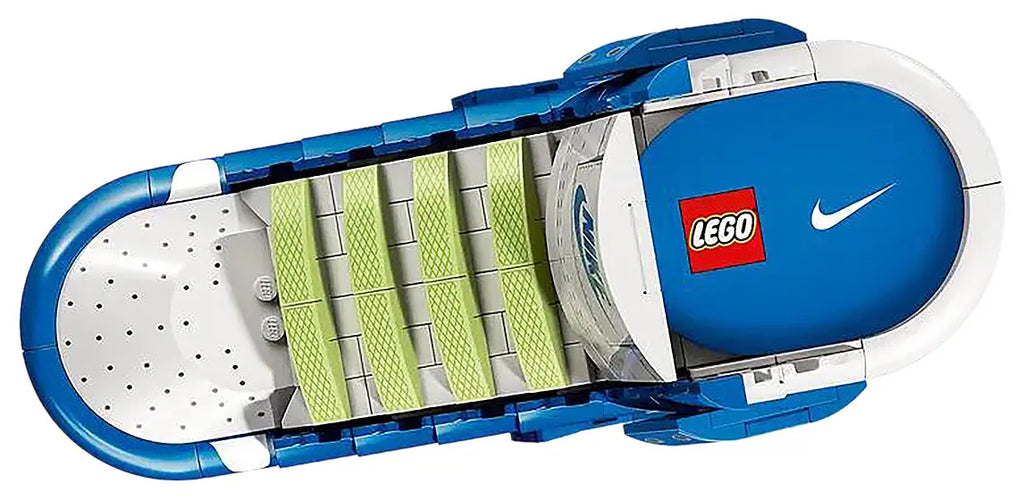 LEGO x Nike Dunk Set