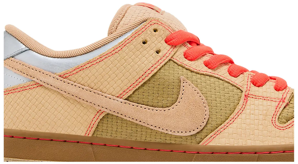 Nike SB Dunk Low 'Songkran